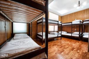 Хостел Pallet Hostel. Место в общем 8-местном номере с удобствами 2