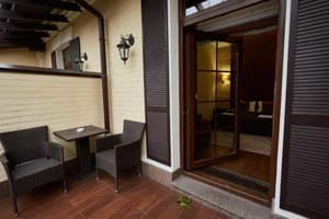 Мини-отель Petrani Central. Апартаменты двухместный с балконом 10